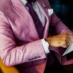 Quelle cravate avec une chemise rose ?
