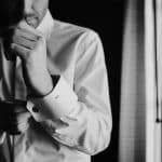 Comment recoudre un bouton de chemise ?