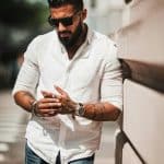 Que mettre avec une chemise blanche ?